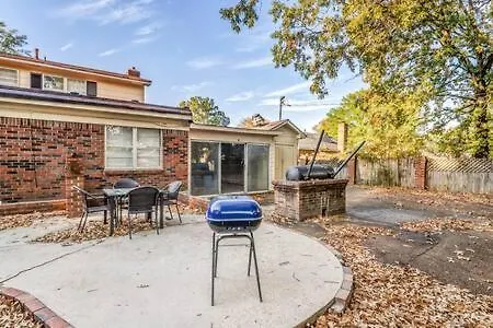 Minutes From The Airport - Wonderful Warrington Βίλα Μέμφις Σπίτι διακοπών