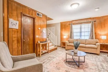 Minutes From The Airport - Wonderful Warrington Βίλα Μέμφις