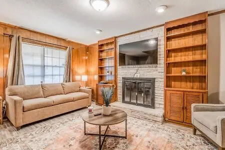 Σπίτι διακοπών Minutes From The Airport - Wonderful Warrington Βίλα Μέμφις