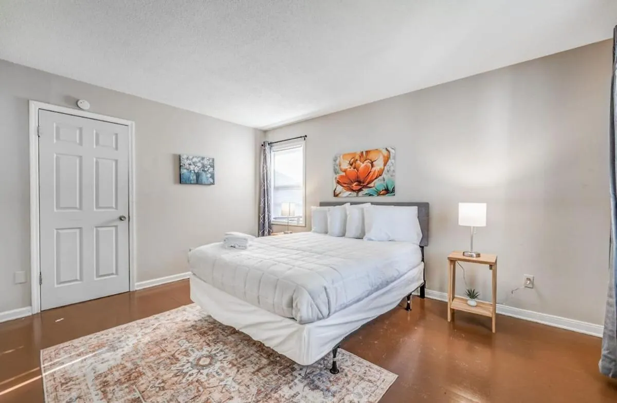 Minutes From The Airport - Wonderful Warrington Βίλα Μέμφις